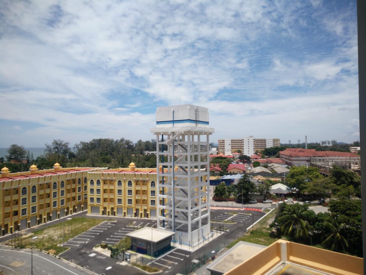 Casa Inderaloka Pantai Batu Buruk Apartment Kuala Terengganu Bagian luar foto